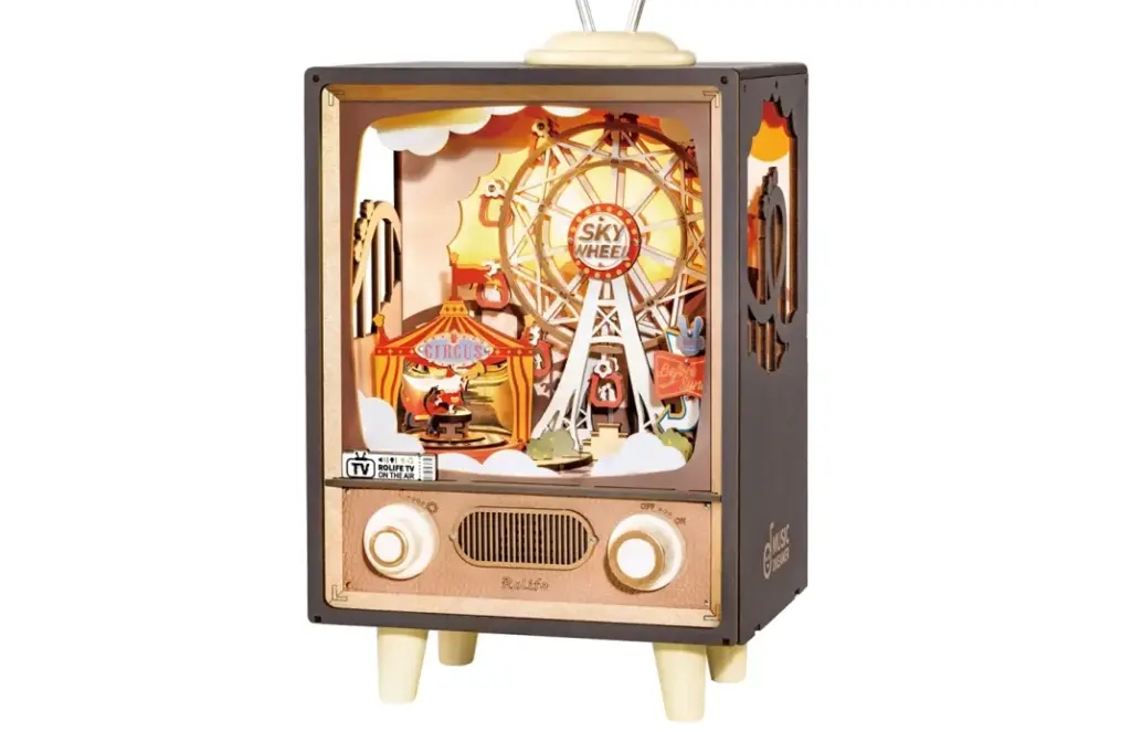 Sunset Carnival 11