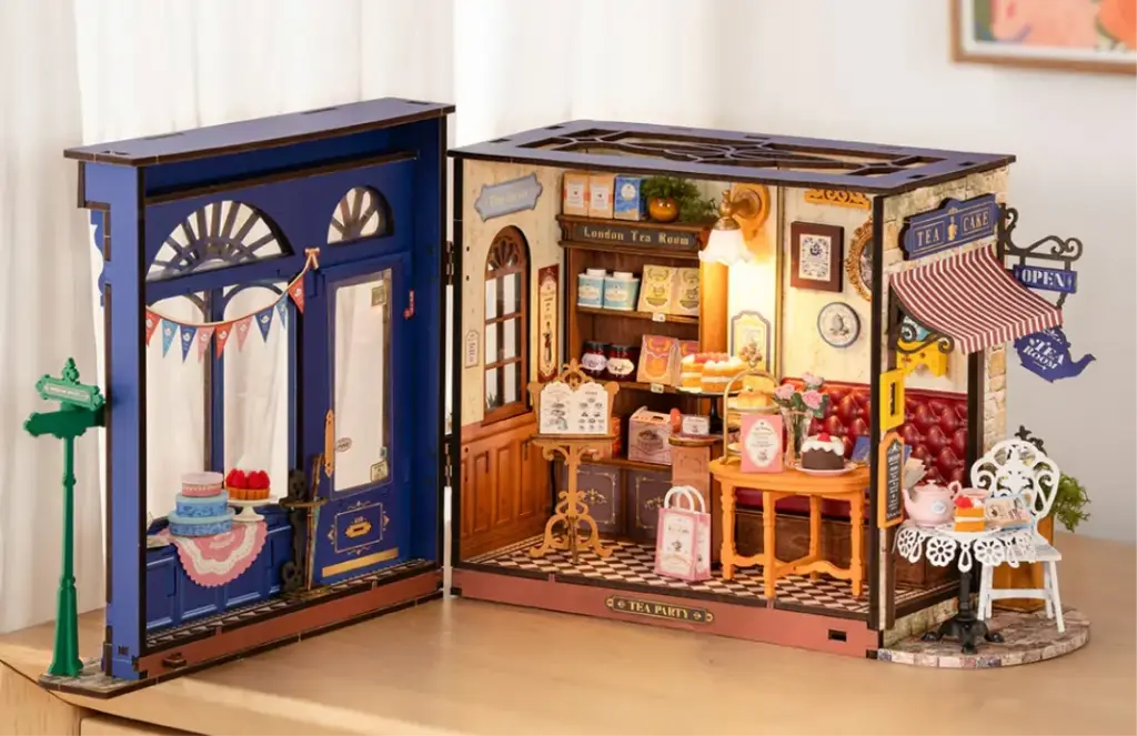 Leisure Time Tea Room 18