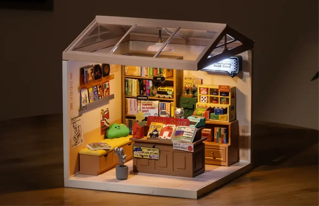 Fascinating Book Store 16