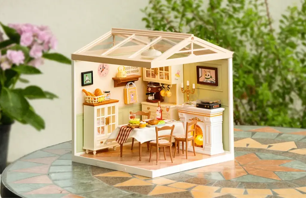 Warm Dining Room 12