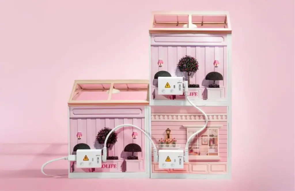 Lovely Pink Bedroom 17