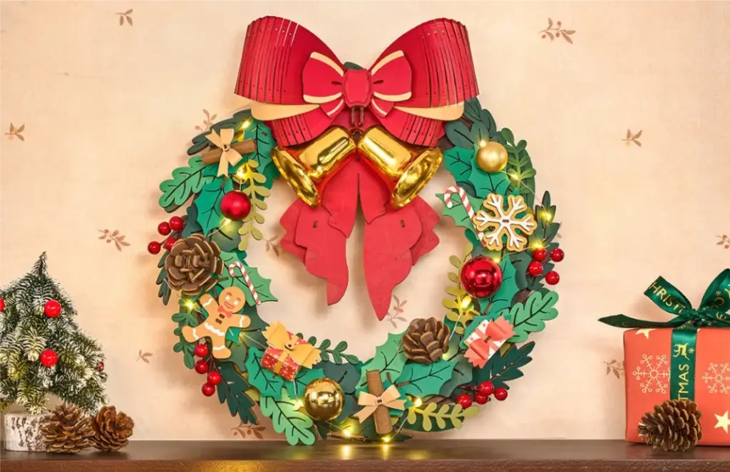 Christmas Wreath 12