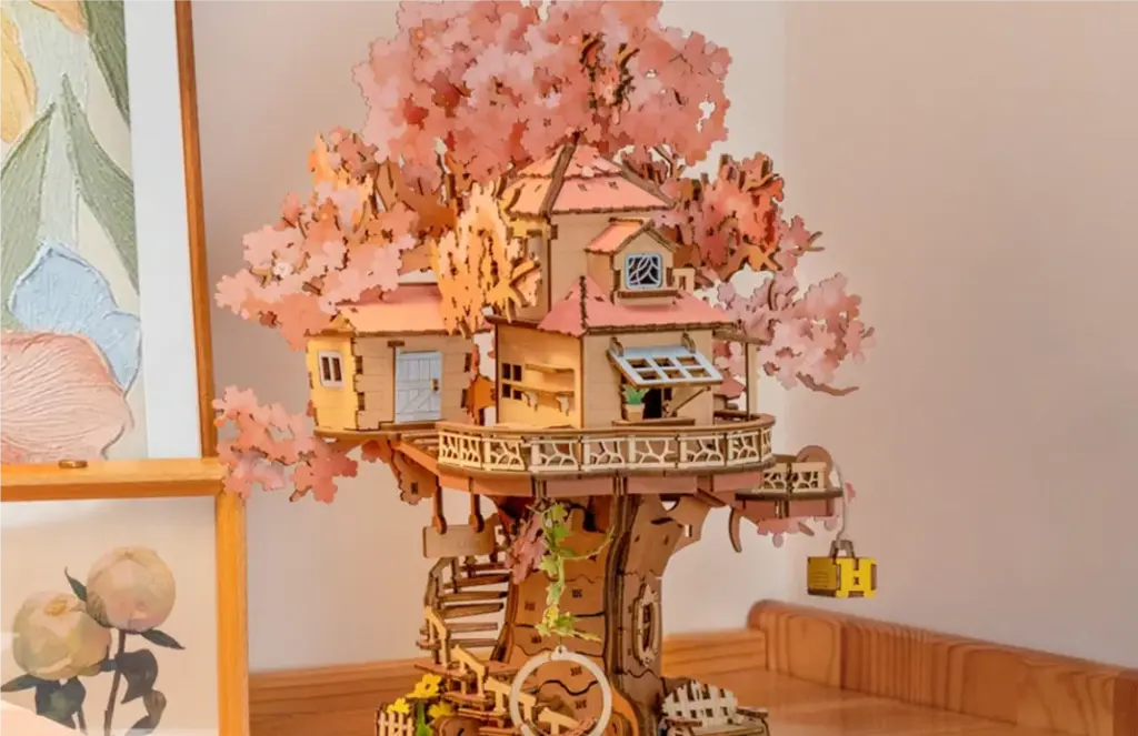 Sakura Tree House 18