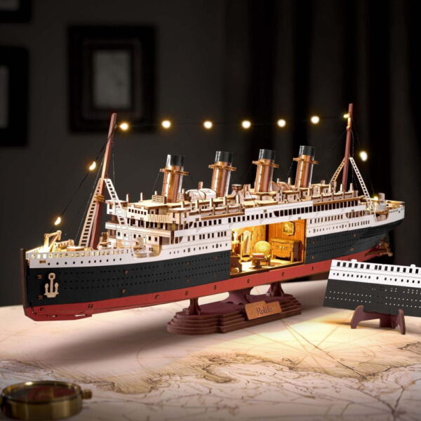 1912 Eternal Atlantic Voyager